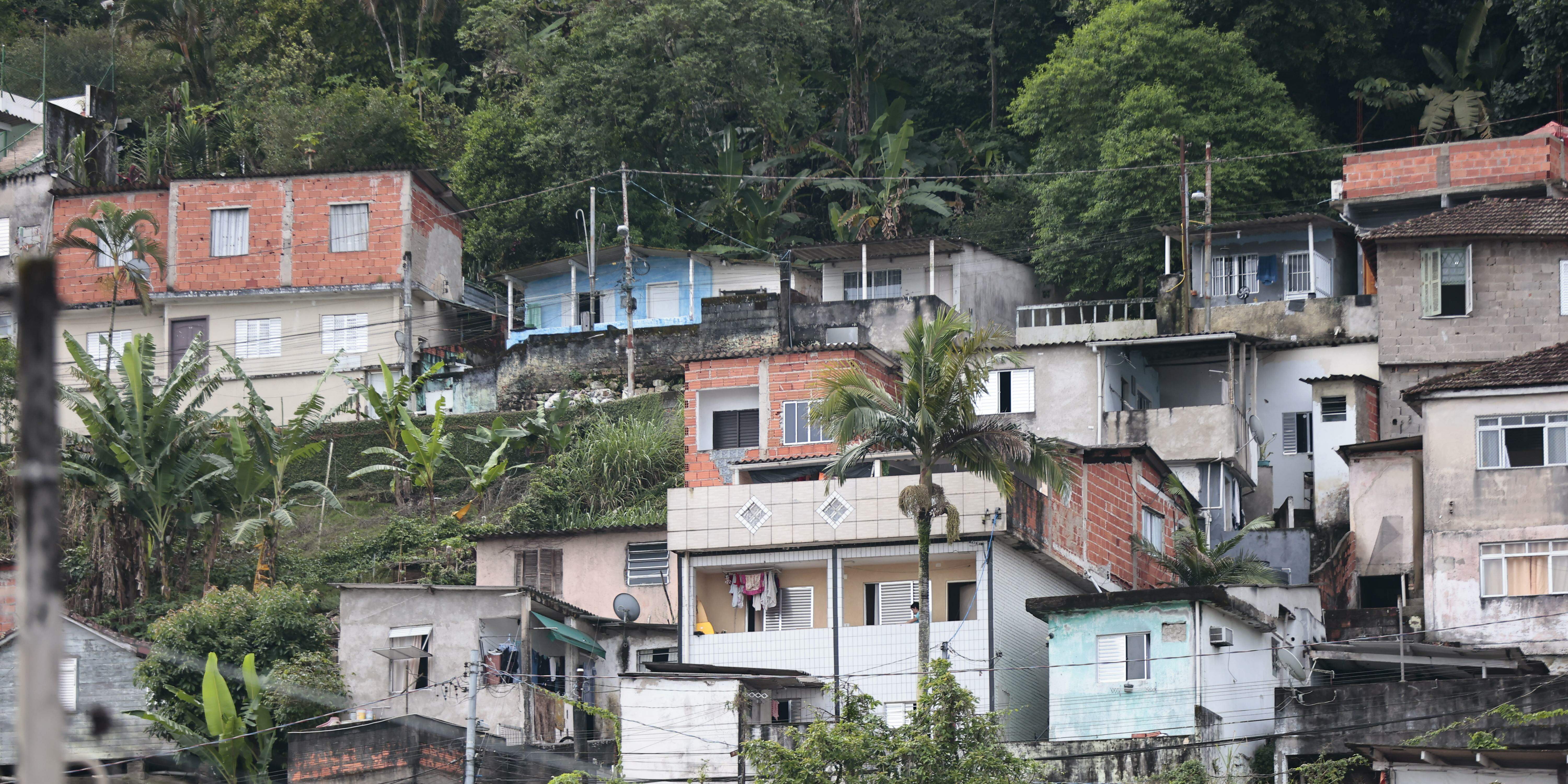 Com 17 morros, entre eles o do Marapé, em sua Área Insular, Santos aposta no PPDC para lidar com chuvas