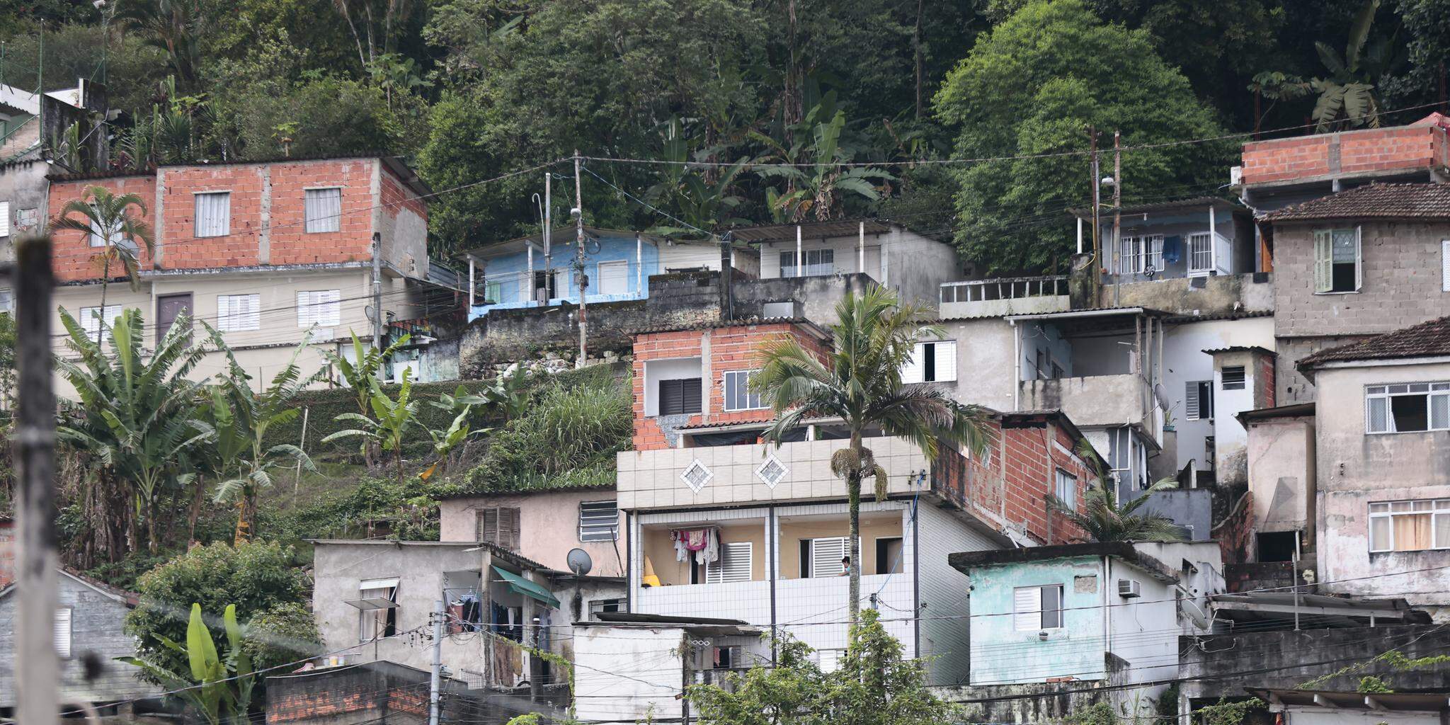 Com 17 morros, entre eles o do Marapé, em sua Área Insular, Santos aposta no PPDC para lidar com chuvas