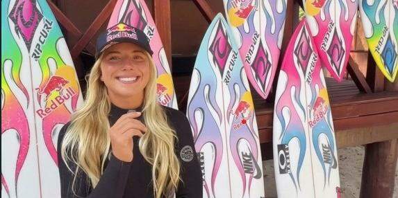 Erin e seu quiver de pranchas diversificadas