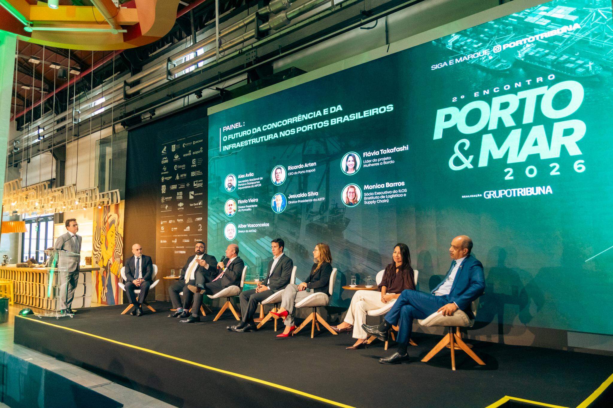 Painel “O futuro da concorrência e da infraestrutura nos portos brasileiros” fomentou importante debate sobre a necessidade de gerar confiança aos agentes privados para investir