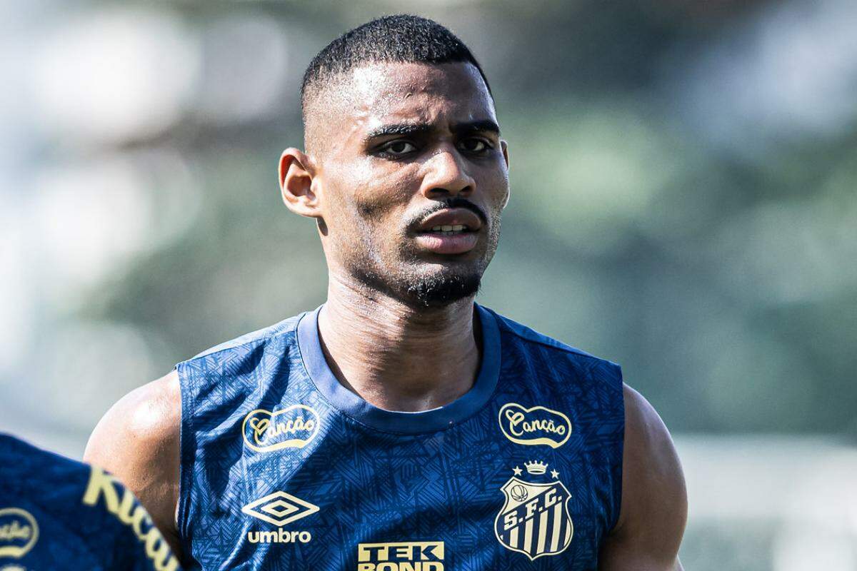 Joaquim foi comprado pelo Santos junto ao Cuiabá em 2023 e negociado em julho de 2024 para o Atlas, do México