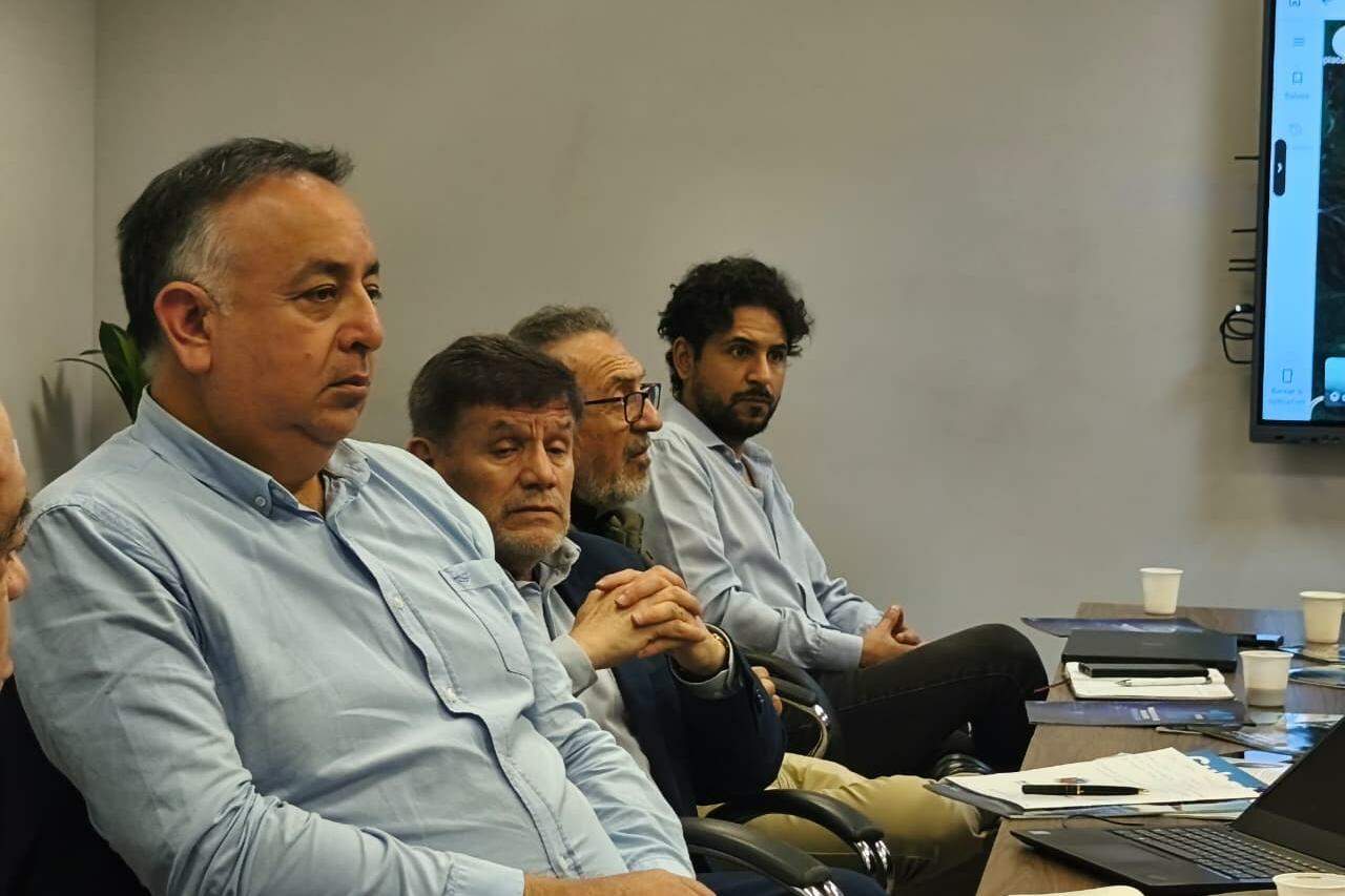 Missão foi recebida na Prefeitura pelo prefeito e membros da gestão