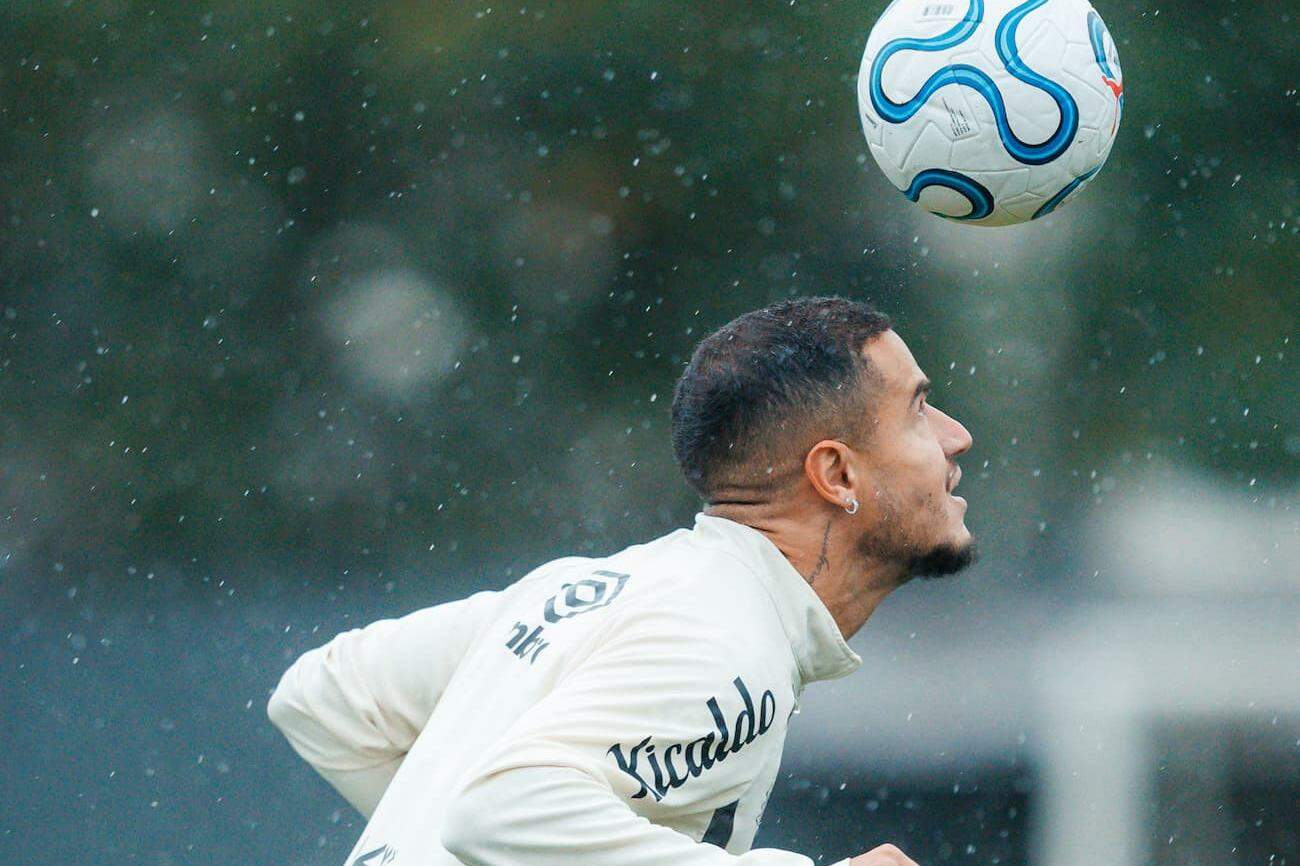 Philippe Coutinho pode ser novidade no Santos contra o São Paulo