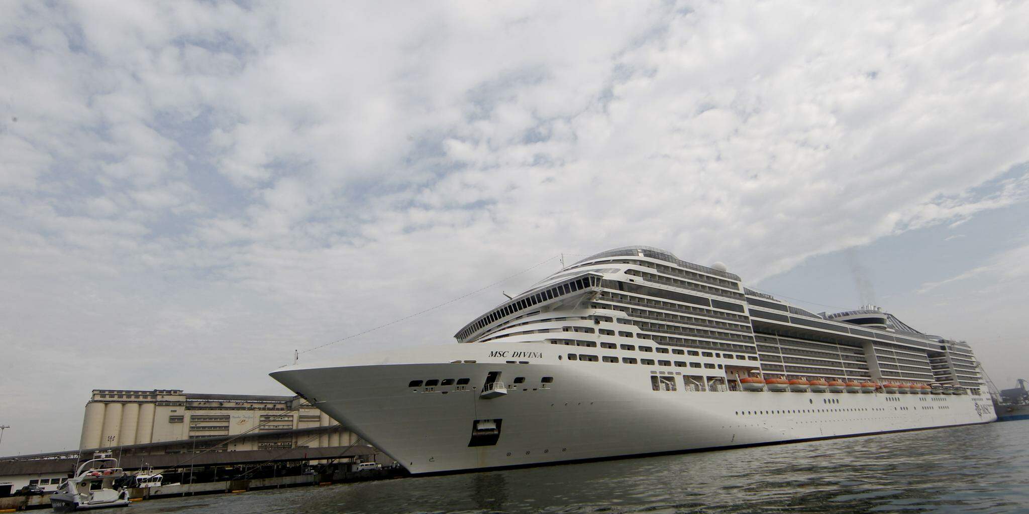 MSC Divina has already called at the Port of Santos, in 2014, but has never operated regular cruises in Brazil