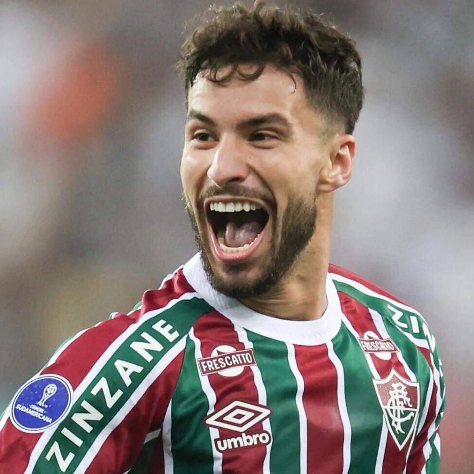 Martinelli celebra primeira convocação e revela conversa com Thiago Silva: ‘Sonho realizado’