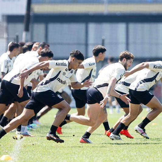 Elenco do Santos treinou neste final de semana visando a retomada do Brasileirão, na sexta (2), contra o São Paulo