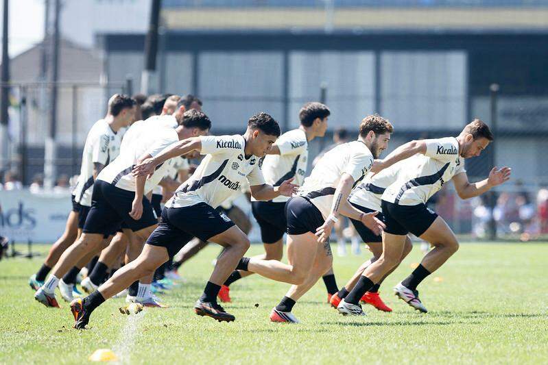 Elenco do Santos treinou neste final de semana visando a retomada do Brasileirão, na sexta (2), contra o São Paulo
