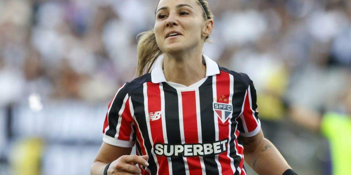 Um empate será suficiente para garantir o primeiro título brasileiro das Soberanas e interromper uma sequência de seis troféus do rival.