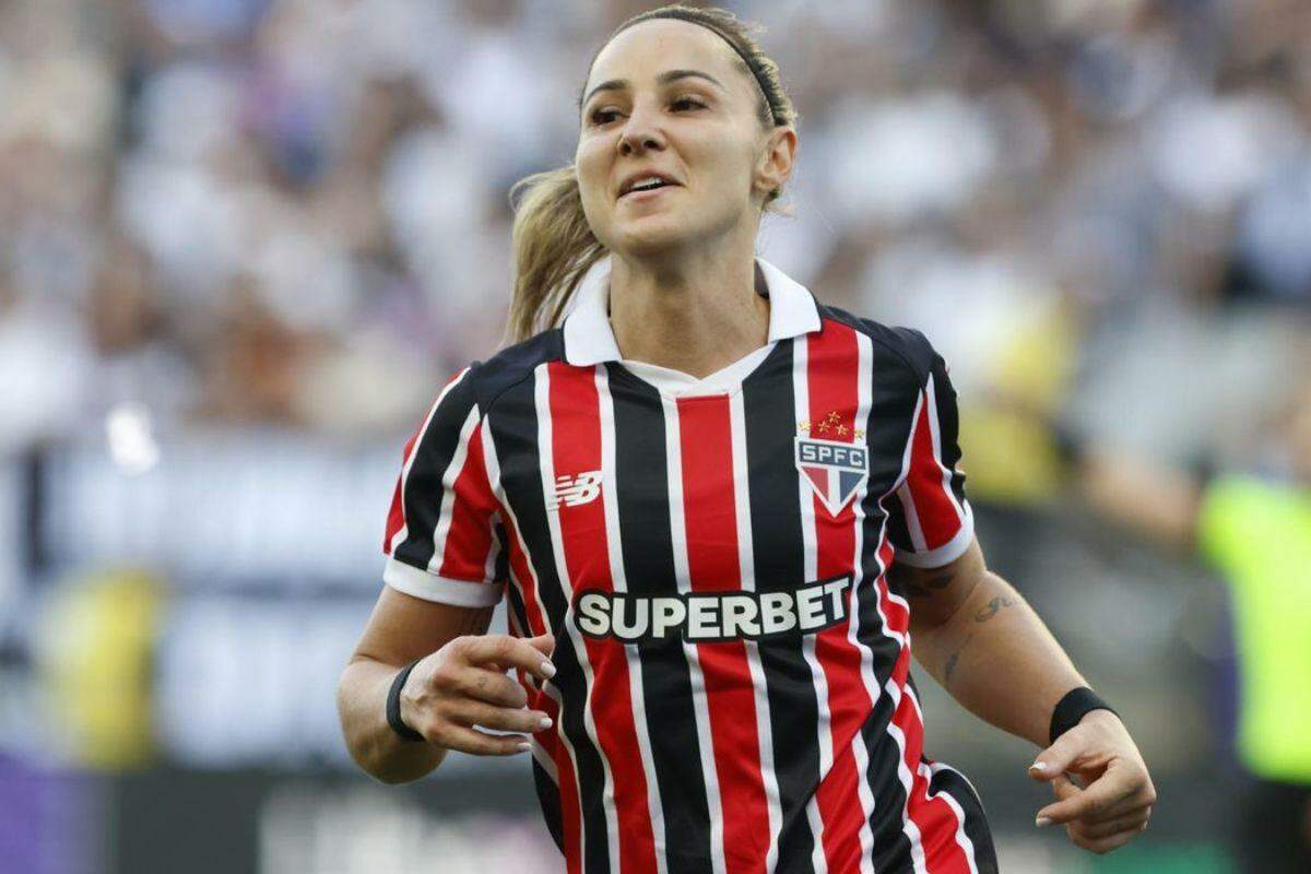 São Paulo vence Corinthians na ida da final do Brasileirão Feminino
