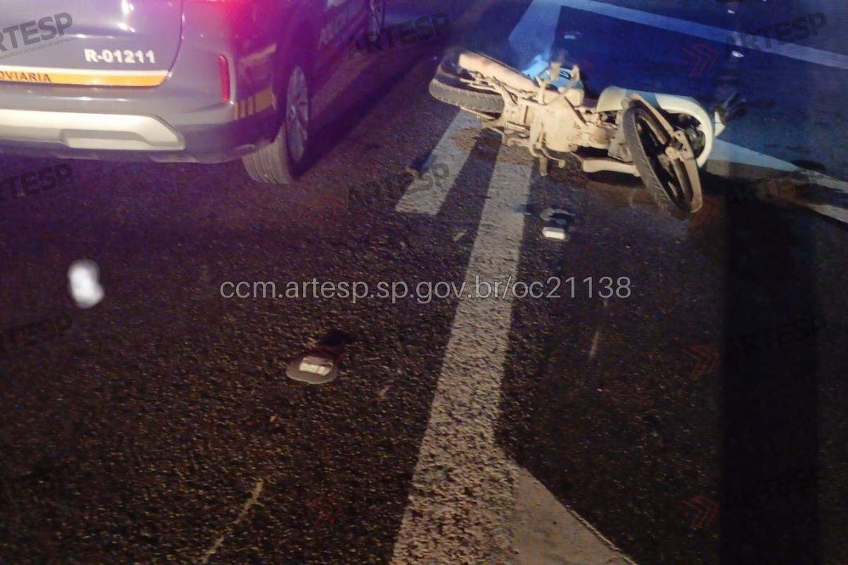 Após o impacto, o motorista do caminhão não parou e fugiu do local