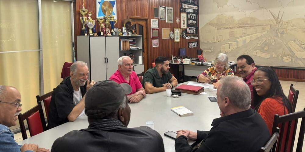 Sindicato recebe associados e familiares para pesquisas