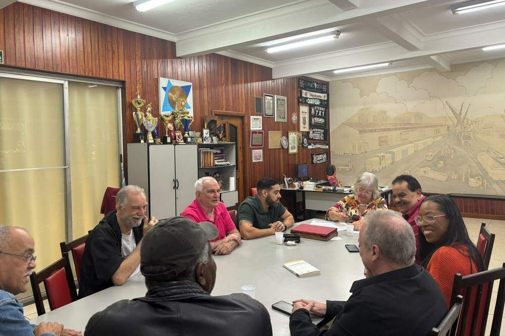 Sindicato recebe associados e familiares para pesquisas