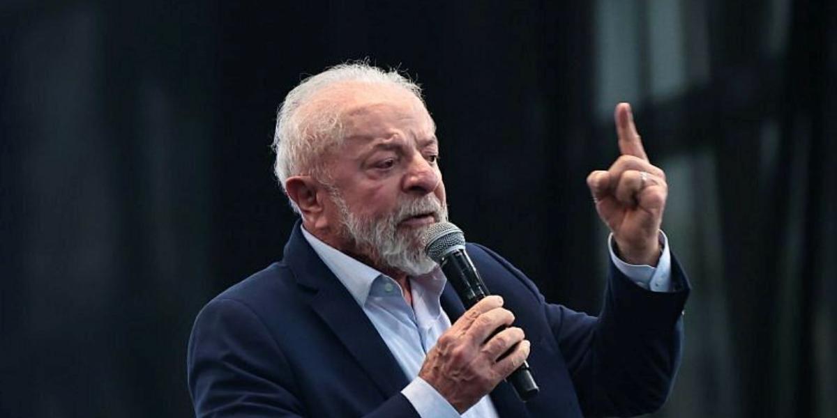 Luiz Inácio Lula da Silva (PT), durante visita à Baixada Santista em 2025; ele vai para o quarto mandato como presidente do Brasil