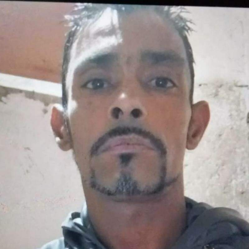 Adriano de Oliveira é morador do bairro Tupi, em Praia Grande