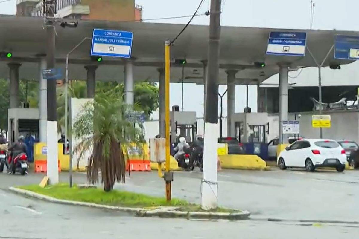 Assalto ocorreu em uma das cabines de pedágio da balsa, no lado de Guarujá