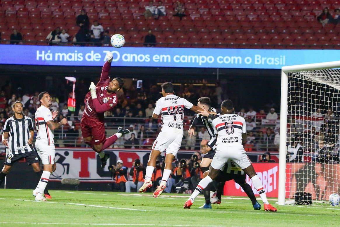 Diógenes teve atuação de gala na vitória de virada sobre o São Paulo, no MorumBis