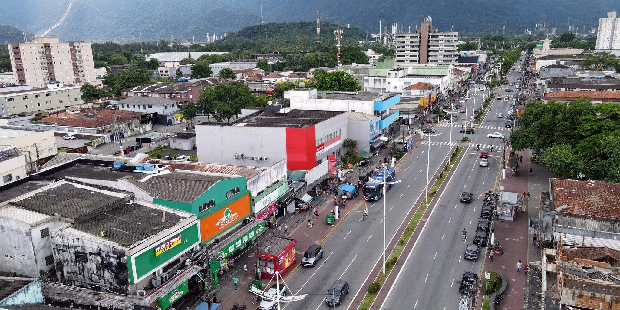 Remodelação da Av. Nove de Abril é um dos serviços que Município pretende custear com verba da Caixa