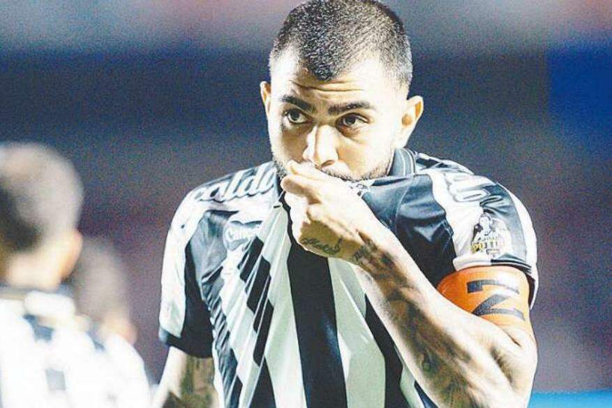 Gabigol crê, se o gramado da Vila fosse melhor, Peixe venceria mais