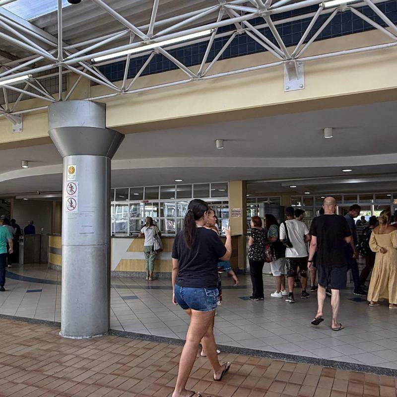 As filas iniciaram antes mesmo da abertura dos portões