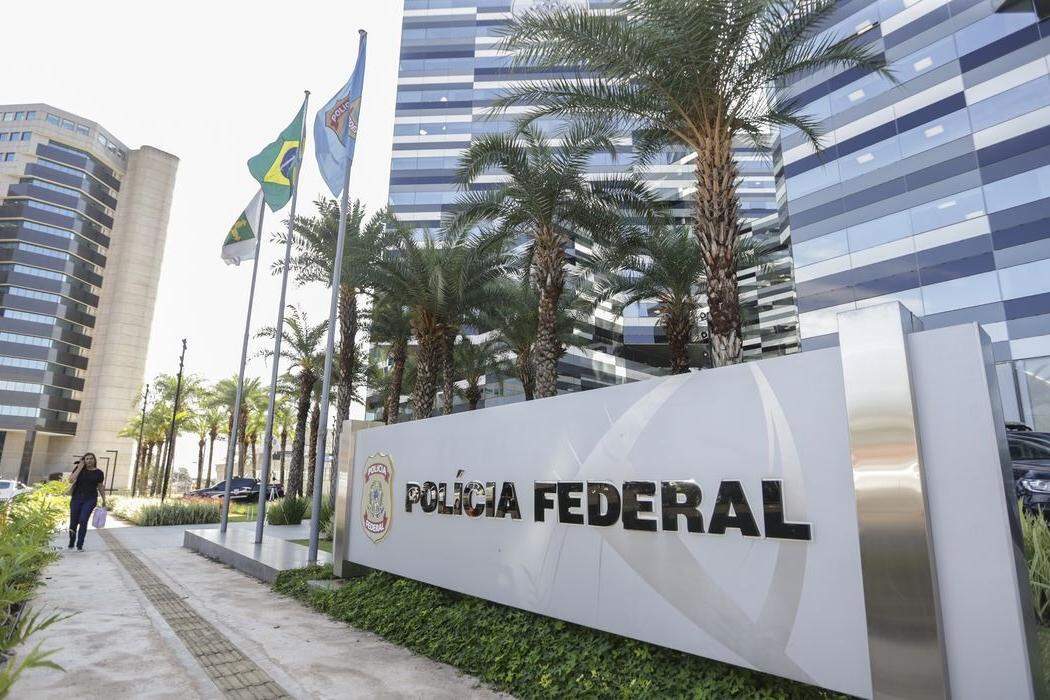 A Polícia Federal atua em todo o Brasil neste domingo (4), dia de eleições