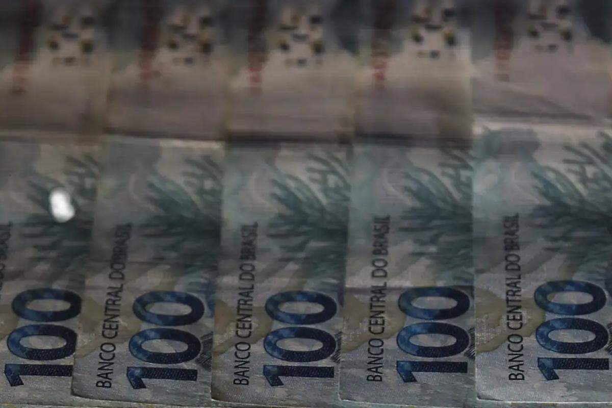 Crescimento do PIB caiu de 1,86% para 1,85% em 2026.