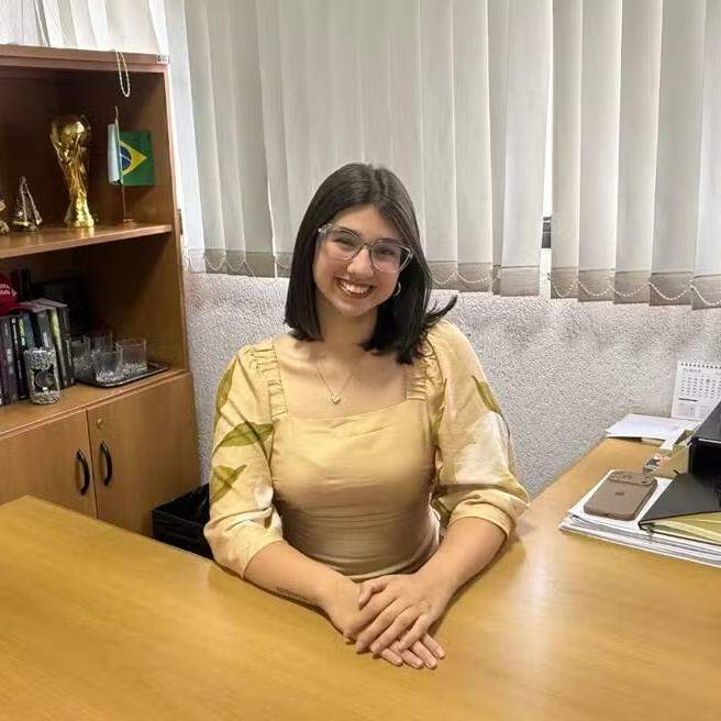 Aos 23 anos, ela foi a mais votada no Estado: 1.956.238 votos