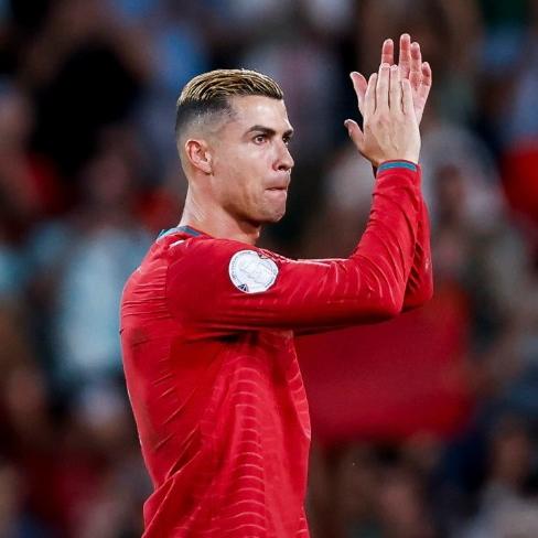 Cristiano Ronaldo abre o jogo sobre briga com Jorge Jesus e se compara a Pelé e Maradona