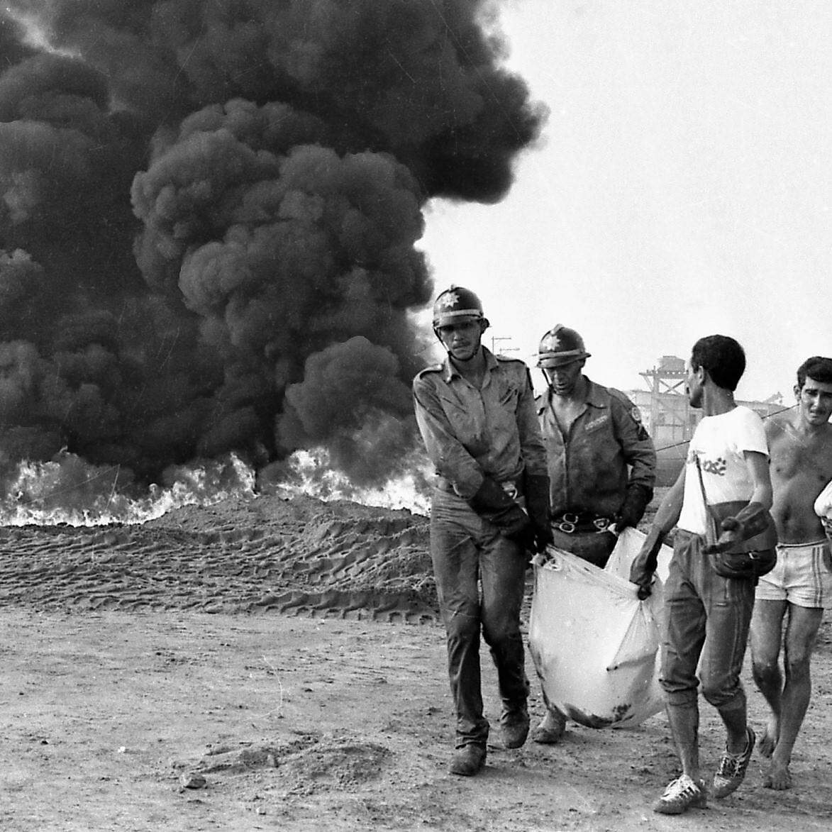 Antiga comunidade, formada por casas de madeira, foi incendiada após 700 mil litros de gasolina vazarem