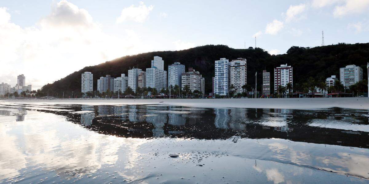 Praias de São Vicente são consideradas impróprias para banho, segundo monitoramento da Cetesb