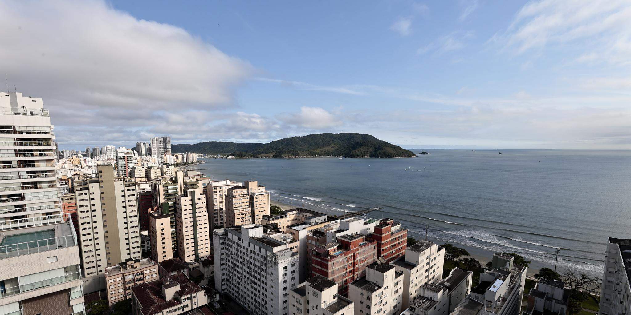 Apartamento com vista para o mar sem risco futuro de obstrução ganha valorização específica no mercado