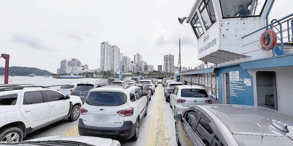 Travessia de balsas entre Santos e Guarujá é uma das 14 linhas que passarão a ter operação privada