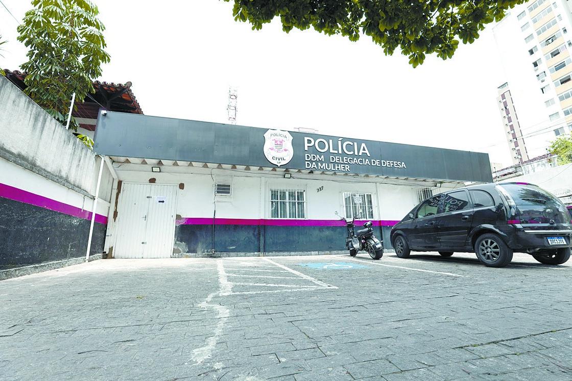 Delegacia de Defesa da Mulher (DDM) de Guarujá está localizada na Rua Washington, 227, na Vila Maia