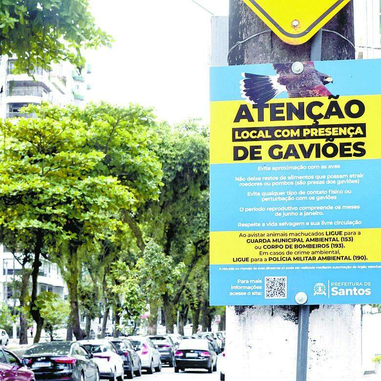 Prefeitura santista instalou 14 placas em pontos estratégicos com informações e orientações à população