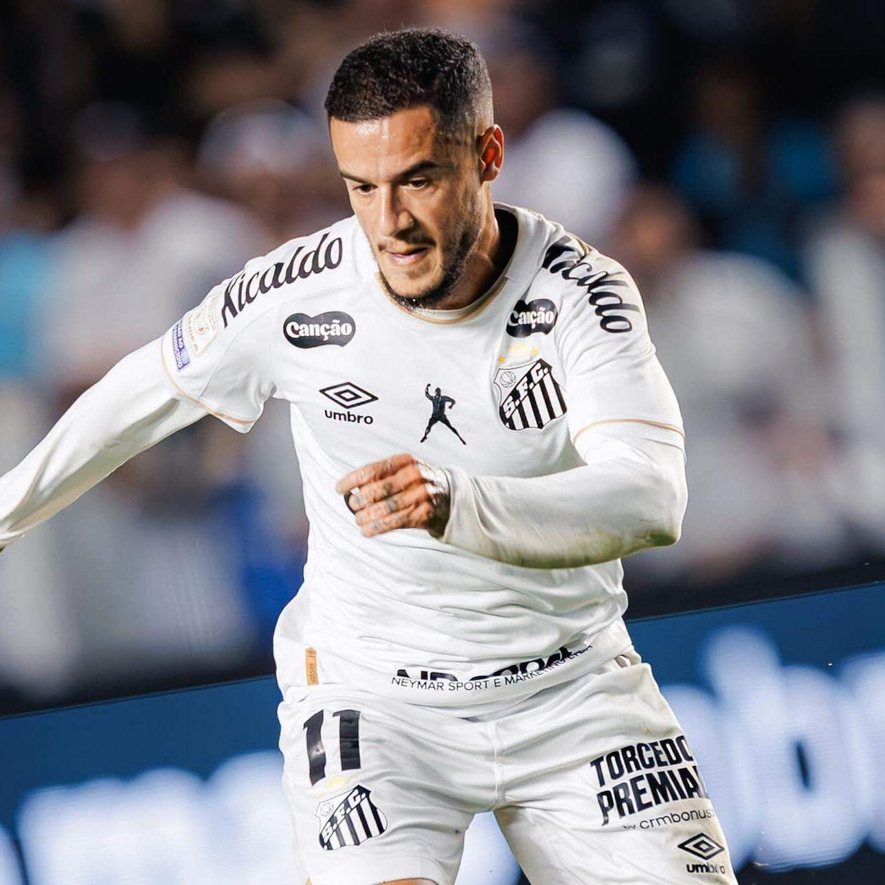 Philippe Coutinho deve ser titular do Santos pela segunda vez, contra o Galo, na Arena MRV