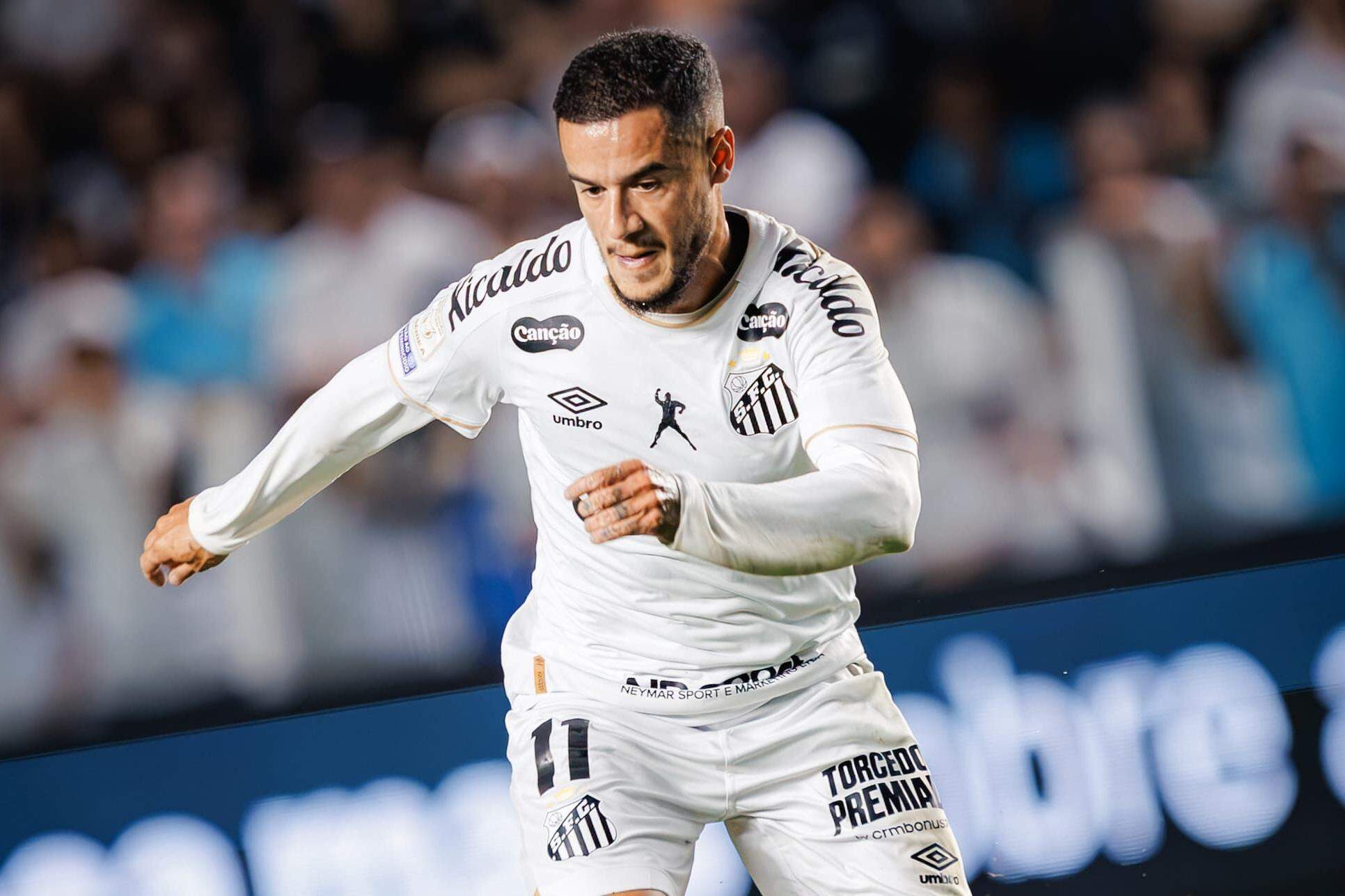 Philippe Coutinho deve ser titular do Santos pela segunda vez, contra o Galo, na Arena MRV
