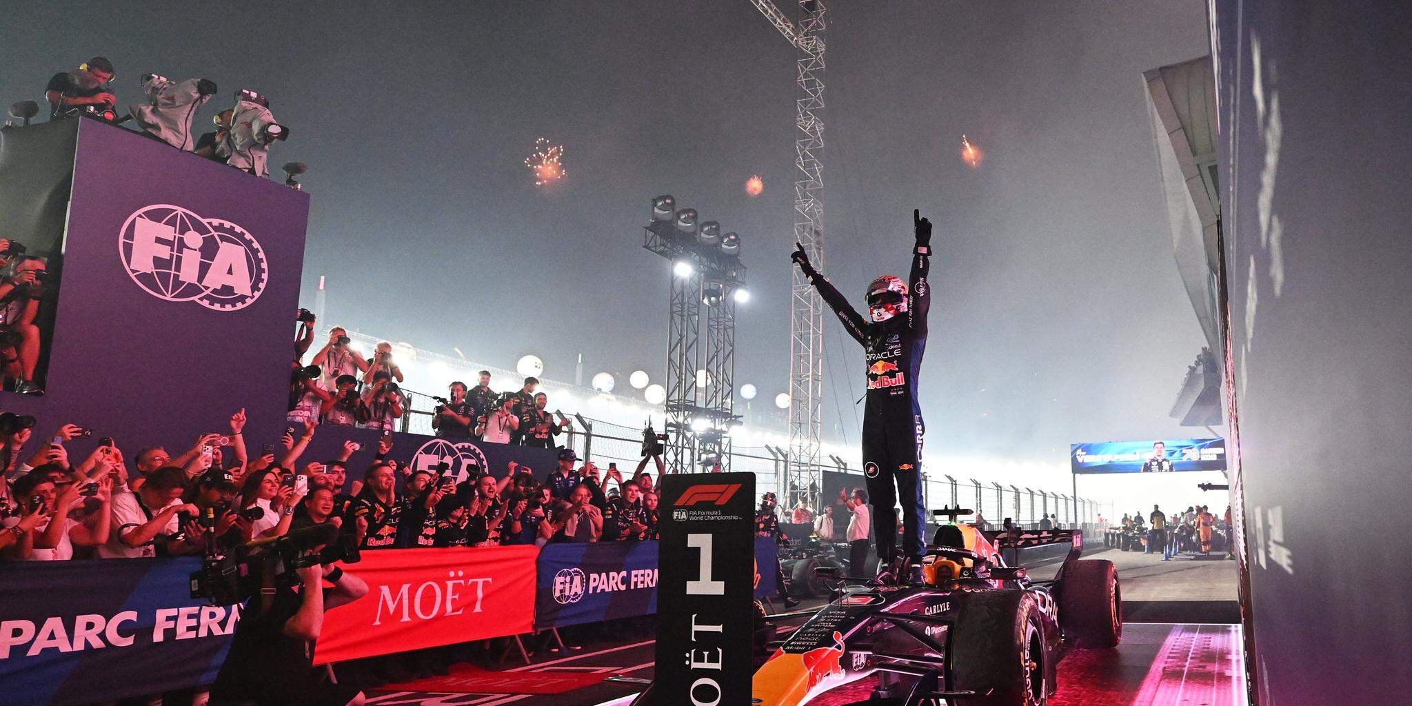 F1: Verstappen vence GP de Singapura e ultrapassa marca de Schumacher; Bortoleto abandona