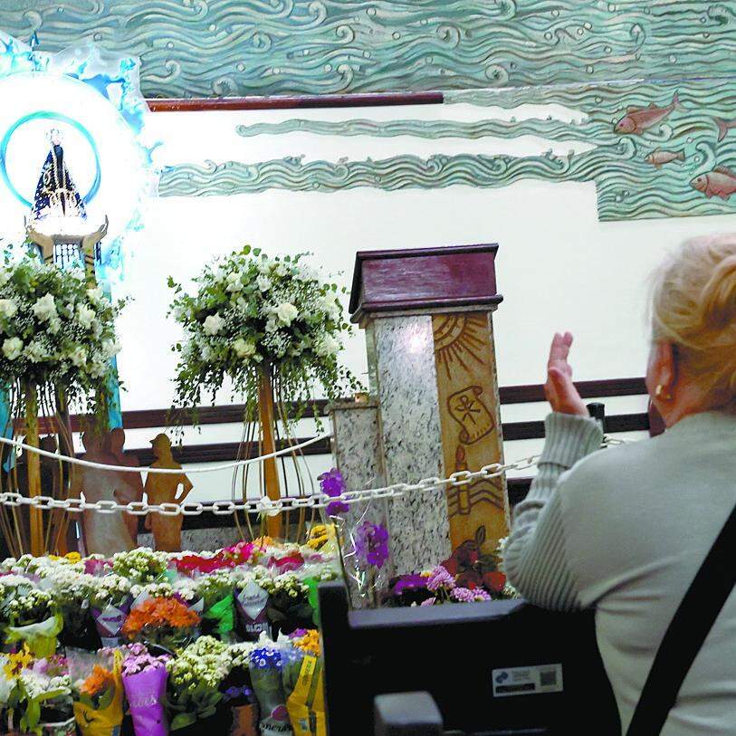 Missas, procissões e homenagens vão reunir milhares de devotos em igrejas da Baixada Santista