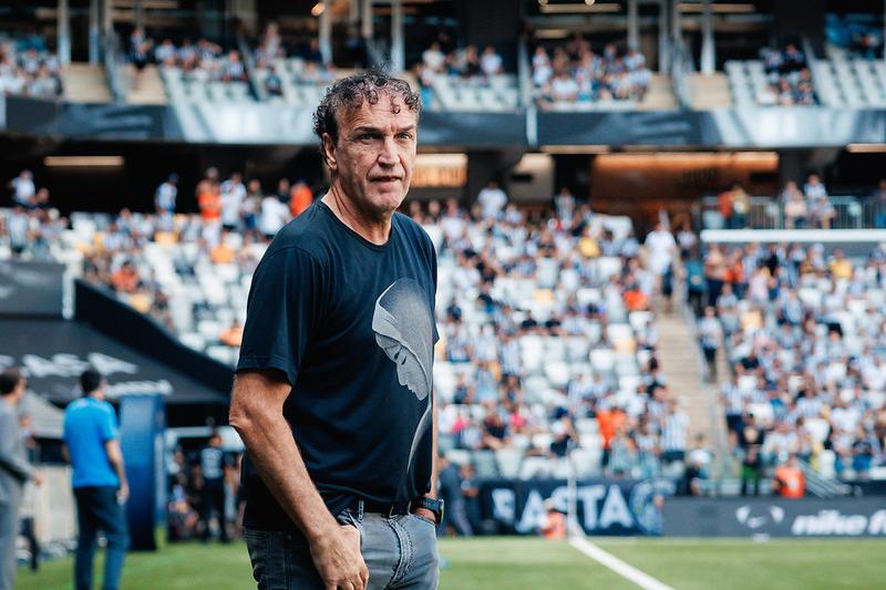 Cuca disse que a derrota de virada, com gols no final do jogo, tem "o pior dos sabores que pode existir"
