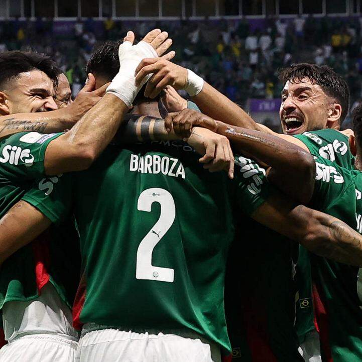 Palmeiras faz 4, atropela o Corinthians e ganha moral para decisão na Libertadores