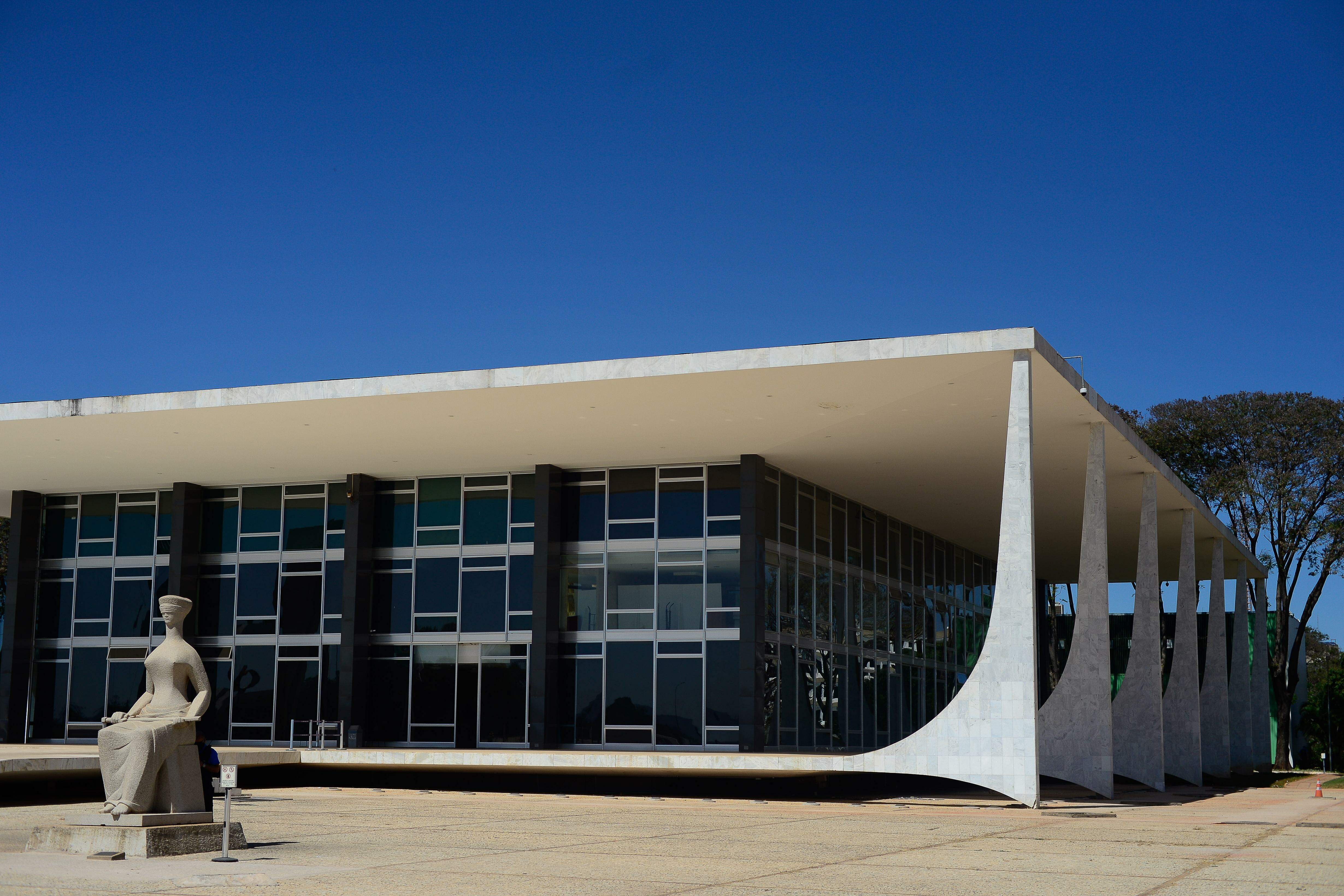 STF quer pressa em apuração interna sobre caso Master para evitar impeachment de ministros