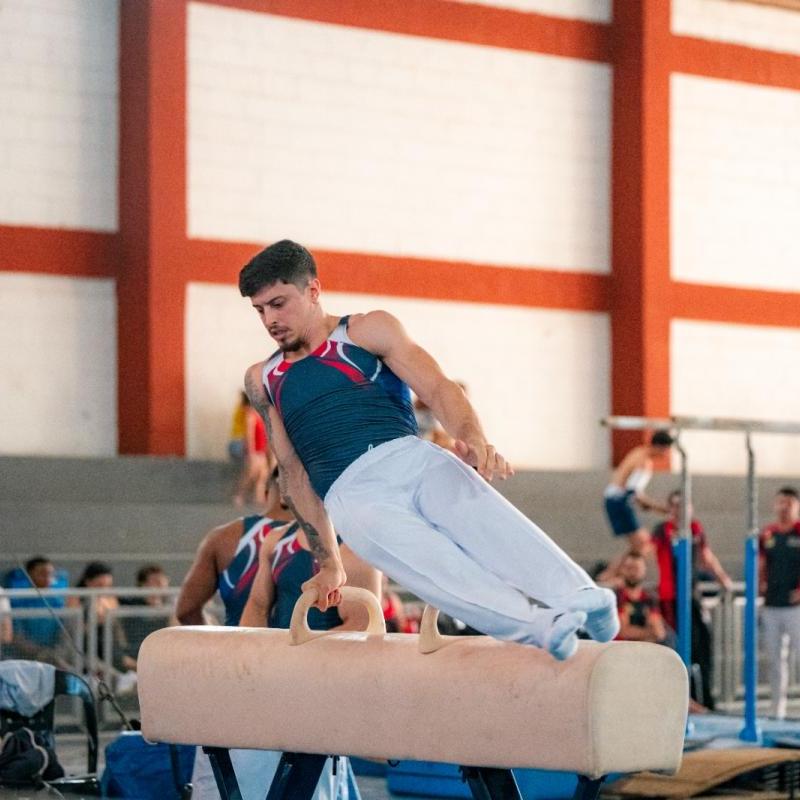 Rodrigo Sampaio, de Santos, levou cinco medalhas de ouro, uma de prata e uma de bronze em Votuporanga