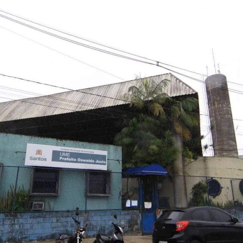 Menina estuda na UME Oswaldo Justo, em Santos