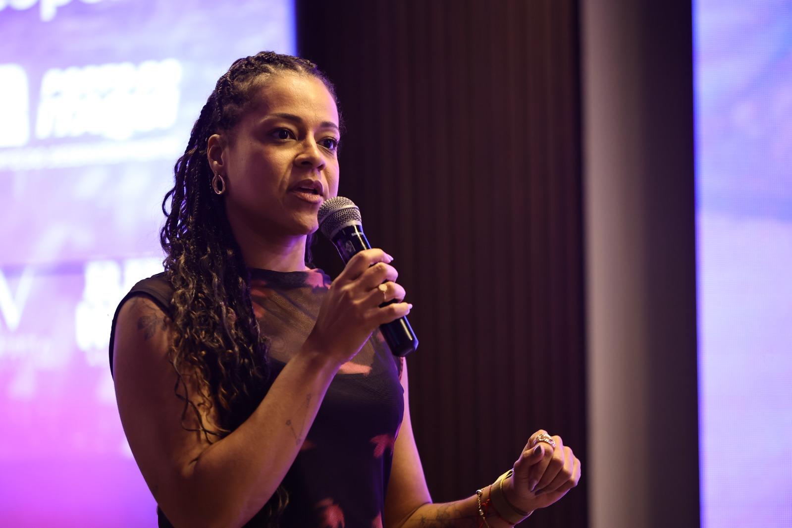 Elen Guimarães falou sobre a missão internacional organizada pelo Grupo Tribuna