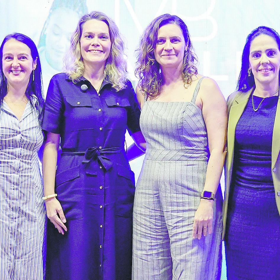 Erika Chaves mediou painel com as executivas Béatrice Dupuy, Patrícia Gravina e Fernanda Machado