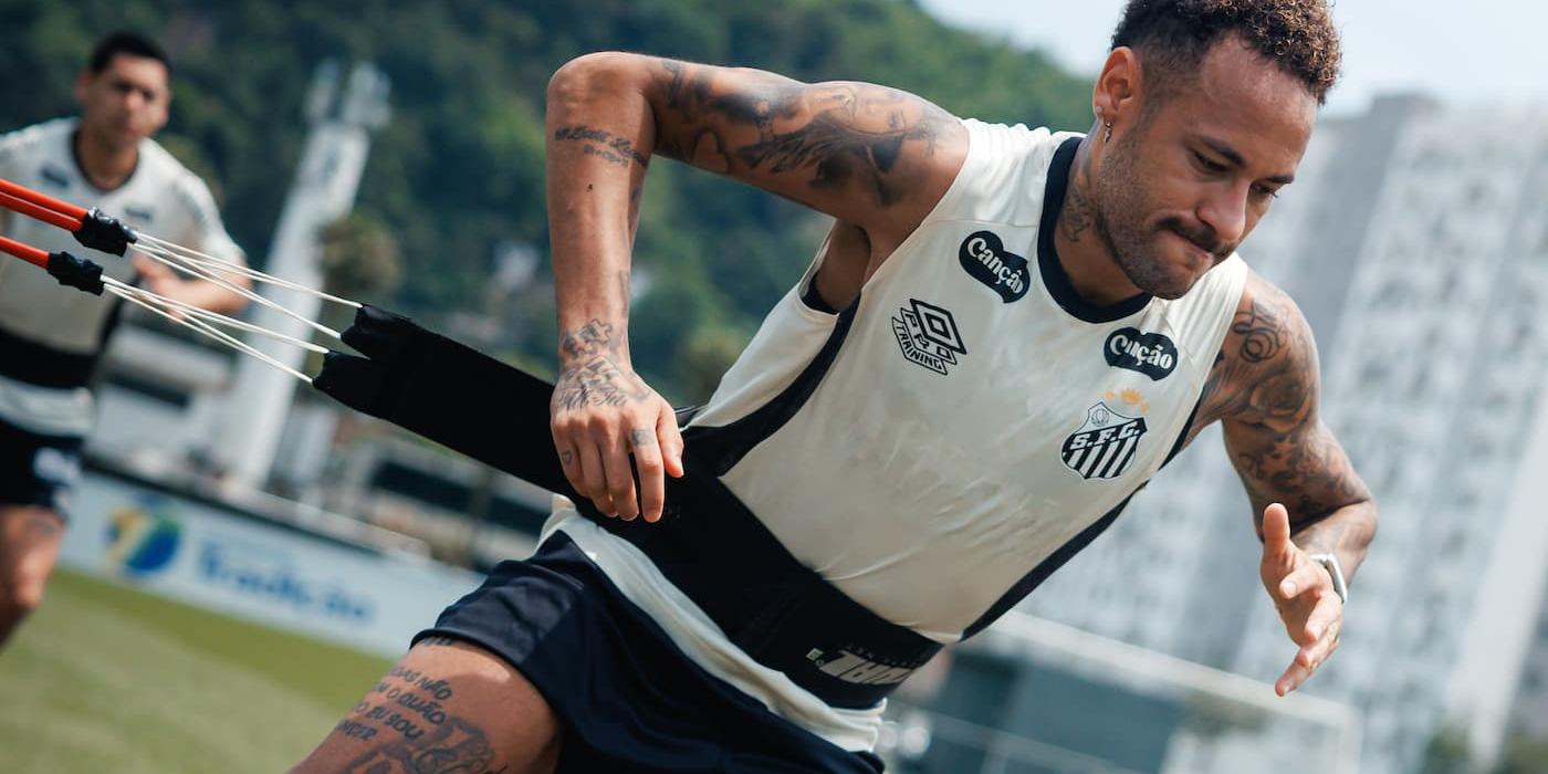 Após desfalcar o time contra o Atlético-MG, Neymar volta ao Peixe no domingo contra o Fluminense, no Maracanã
