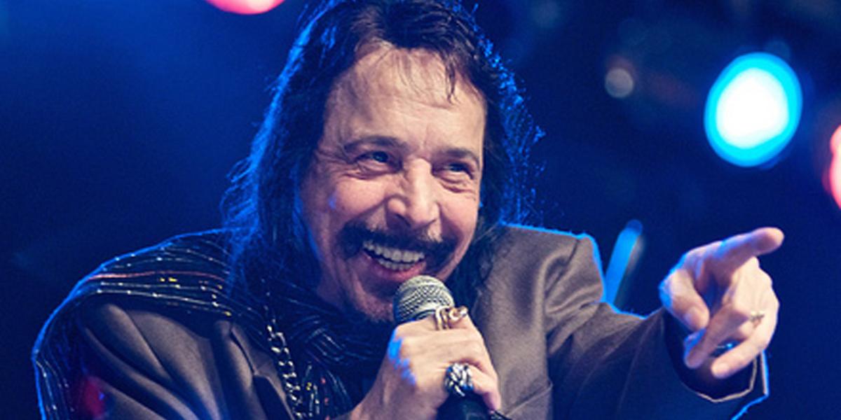 O cantor e compositor lutava contra um câncer de próstata