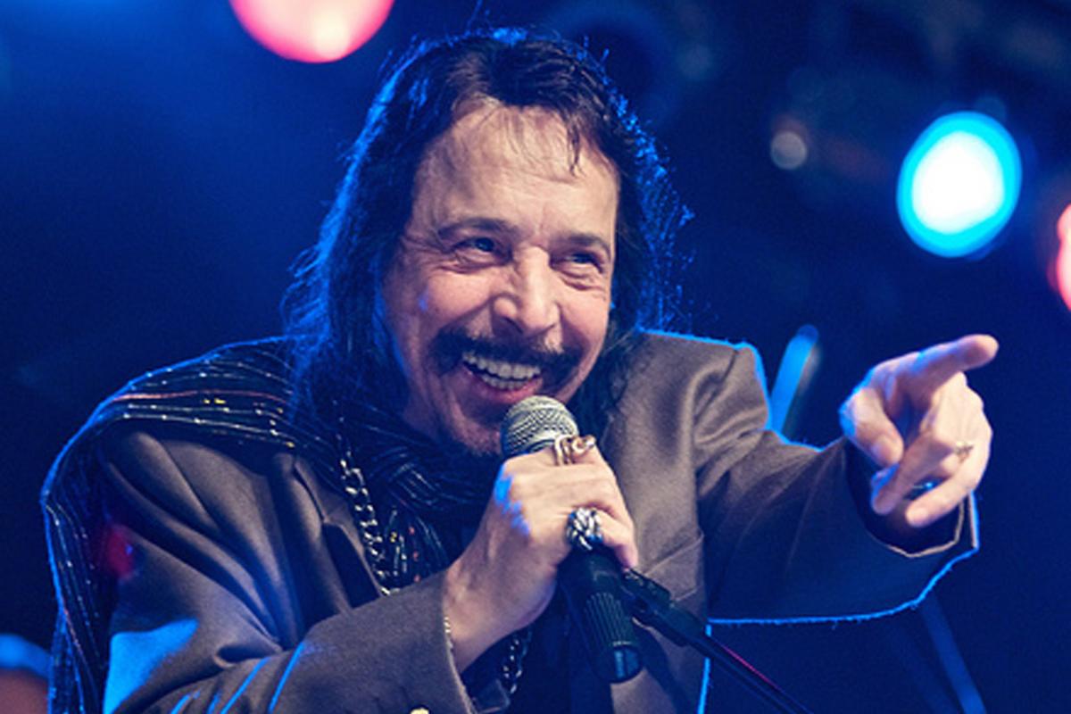 O cantor e compositor lutava contra um câncer de próstata