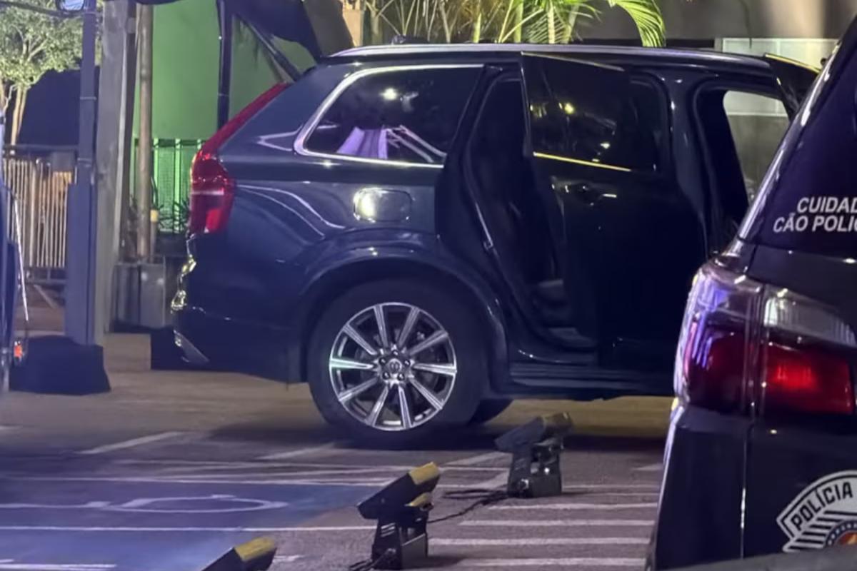 Gate descarta bomba em carro da comitiva de Flávio Bolsonaro no debate
