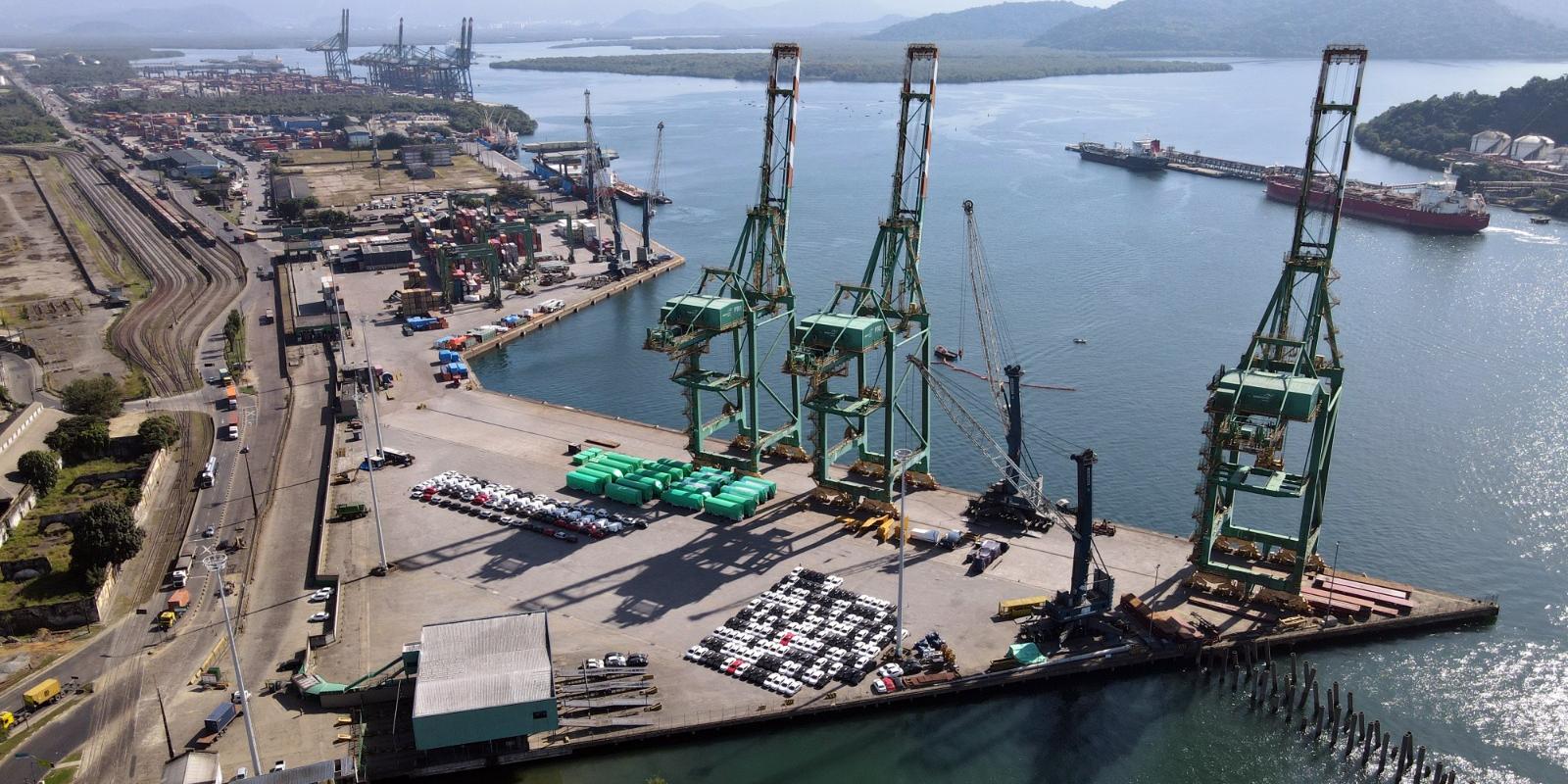 In December 2025, TCU recommended holding the mega terminal auction in two stages, but the process has made no progress