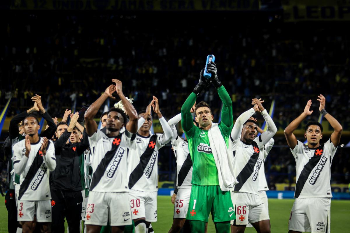 Vasco defende vantagem contra o Boca em Maracanã lotado para voltar a uma final após 26 anos